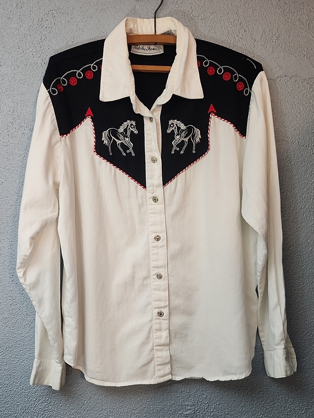 Vintage Western Horse-Embroidered Button-Down Shirt - White & Black